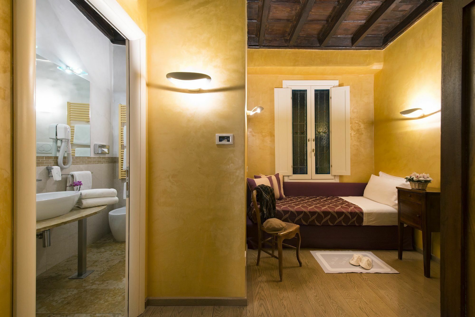 Relais Maddalena Hotel Rome Exterior photo